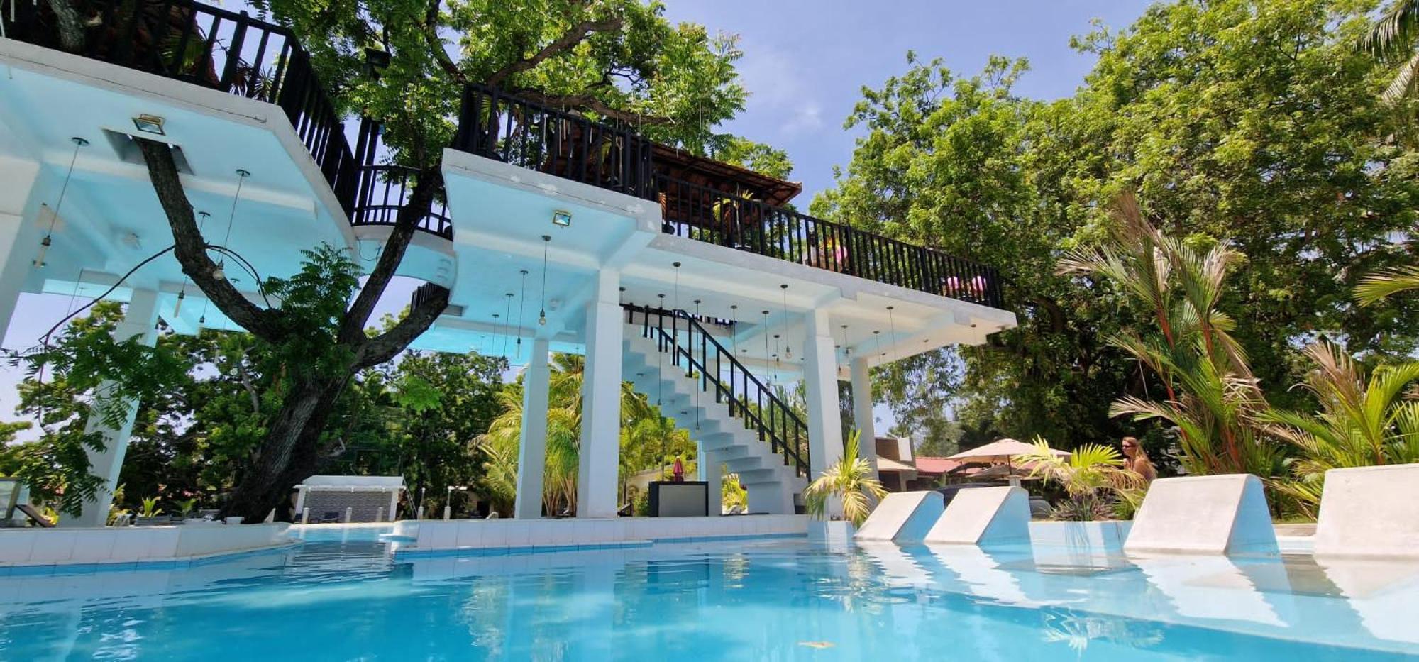 Lucky Beach Resort Тринкомалі Екстер'єр фото